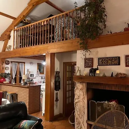 Avec Piscine Au Coeur Des Pyrenees Holiday home *